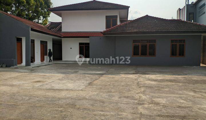 Rumah 2 Lantai Halaman Luas Strategis di Mainroad Kopo Katapang, Bandung 1