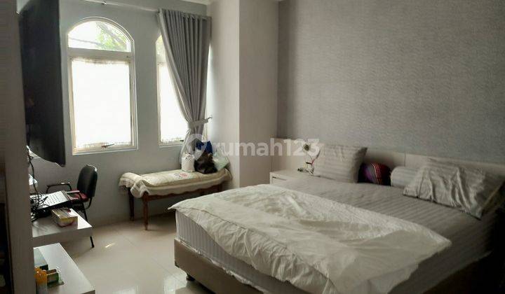 Disewa Rumah Furnish Pik 3 Lantai Murah Bagus Siap Huni 8x15 2