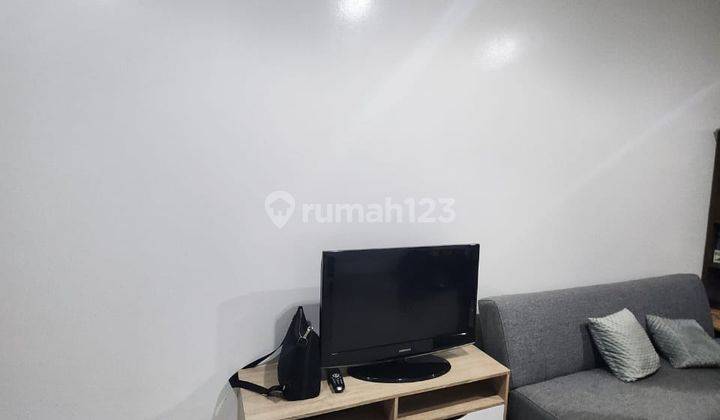 Disewa Rumah Pik 2 Semi Furnish Termurah Siap Huni Bagus 2 Lantai 2