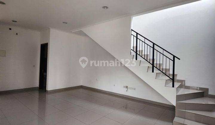 Rumah Pik 2 Bagus Siap Huni 8x15 Murah 2 Lantai Dekat Danau 1