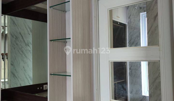 Rumah Premium 2 Lantai Baru SHM Di Jalan Cempaka Putih Barat Raya 7