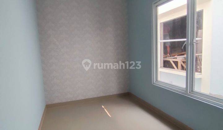 Rumah 2 Lantai Baru Unfurnished SHM Jalan Keadilan Jakarta Pusat 1