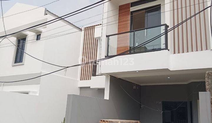 Rumah 2 Lantai Unfurnished SHM DI Cempaka Putih Tengah Jakpus 2