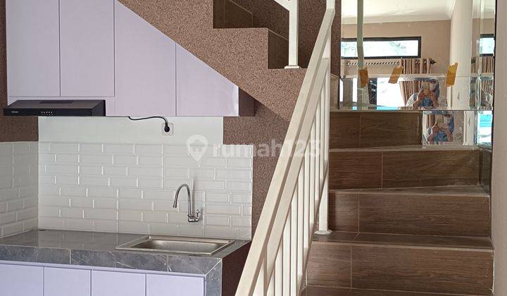 Rumah Minimalis Elegan 2 lantai SHM di Tamansari  Jakarta Barat 7