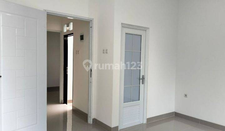 Rumah cantik 2Lt murah Deket Menteng Jakarta pusat  2