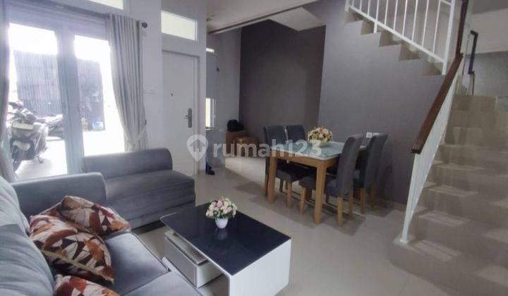 Rumah 2 Lt Shm Dijual Murah Di Matraman Jakarta Timur  2