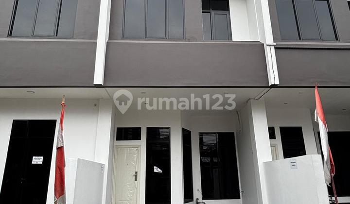 3-Story House in Central Jakarta with Rooftop and Carport