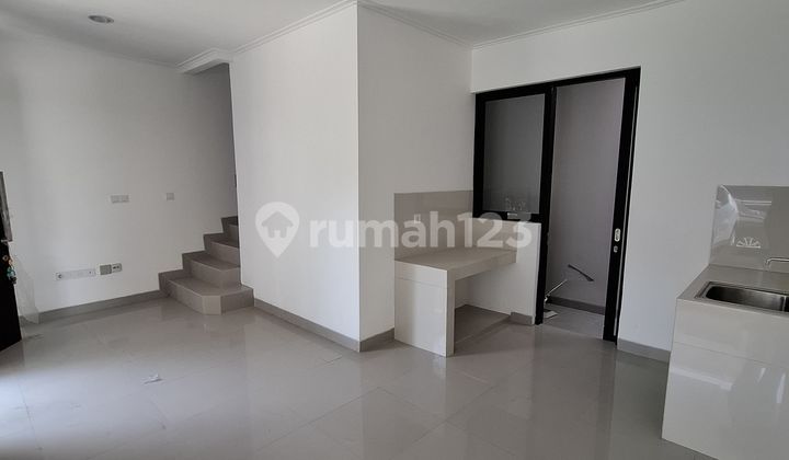 Quick Rent Millennial House PIK2 6x10 Unfurnished