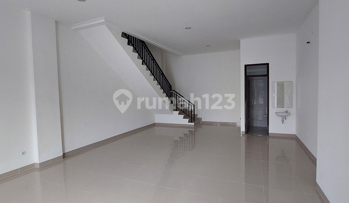Sewa Ruko Osaka Pik2 Jalan Boulevard  2