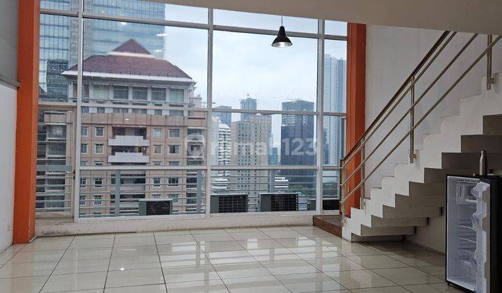 apartemen utk kantor di 
Citiwalk sudirman
Citiloft  Luas 104 tipe Boston
Listrik 7700 w
AC 4 unit
1 lemari es
1 perlengkapan stove
1 water heater 
Rp 175 jt include service charge
Harga msh bisa di nego. 1