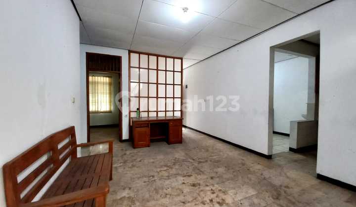 Ready-to-Occupy House in a Comfortable Environment, Sayap Kopo Permai 2