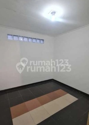 Rumah Area Kopo Permai Cocok Untuk Usaha/Gudang/Kantor 2