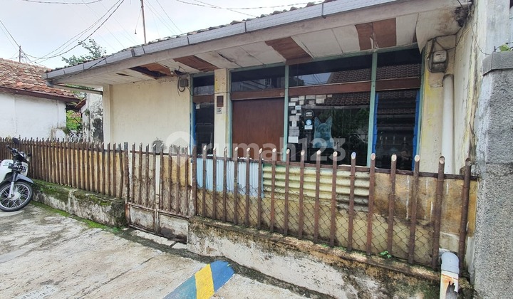 Rumah tua, hook hitung tanah di Kebon Kelapa (masuk gang)