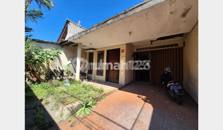 Dijual Rumah Lama Hitung Tanah Lokasi Cocok Untuk Usaha di Pasir Salam Dekat Buah Batu 1