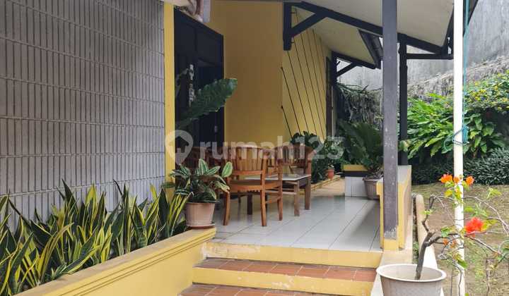 For Sale: Spacious Garden House in Dago Wing
