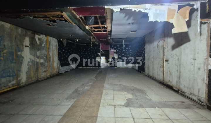Ruang Usaha plus Workshop/Gudang di Sudirman Tengah Ruang Usaha plus Workshop/Gudang di Sudirman Tengah