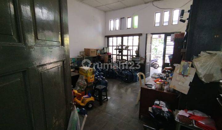 Ruang Usaha Area Ramai Cocok Untuk Cafe di Sayap Riau Bandung 2