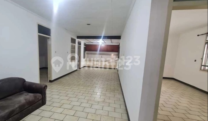 Rumah Area Kopo Permai Cocok Untuk Usaha/Gudang/Kantor 1