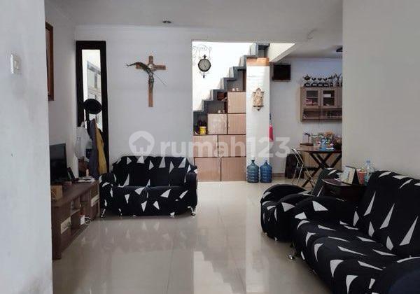 Jual Rumah 2 Lt Lokasi Cluster One Gate System Sayap Kopo Permai 1