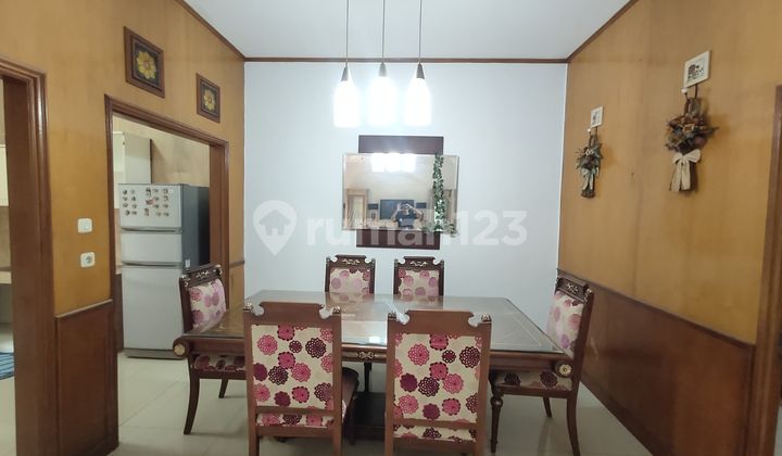 Rumah Cantik Siap Huni ( Baru Renovasi ) di Gegerkalong Girang 2