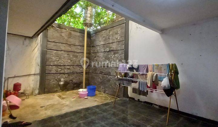 Rumah Nyaman Semi Furnished di Setrawangi Bandung 2