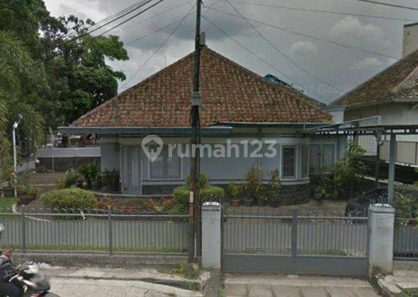 Rumah Hook Tengah Kota di Kesatriaan Sayap Pasir Kaliki Bandung 1