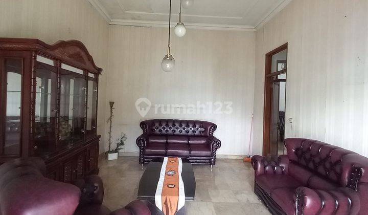 Rumah Hadap Barat di Komplek Taman Sakura Bandung 2