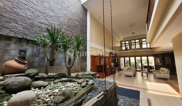 Rumah Besar Terawat Dan Sejuk di Budisari Bandung 2