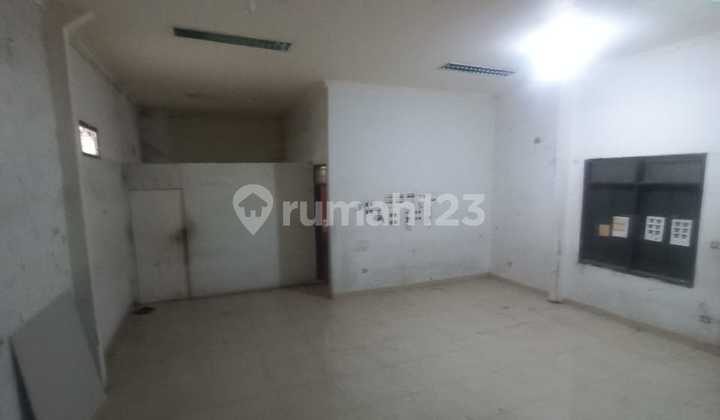 Sewa Ruang Usaha Main Road Lokasi Strategis Kopo  1