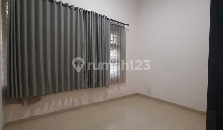 Rumah Siap Huni dalam Cluster di Singgasana Sayap Cibaduyut 2