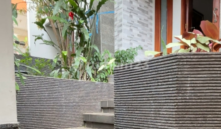 Jual Rumah Semi Furnished Setraduta Split Level Jual Rumah Semi Furnished Setraduta Split Level