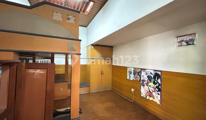 Beautiful and Lush Ready-to-Occupy House in Budisari Bandung 2