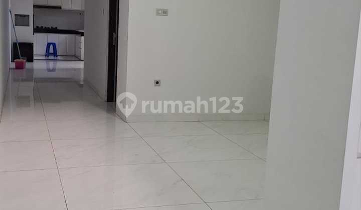 Rumah Nyaman Siap Huni Modern Semi Minimalis Sayap Sudirman 2