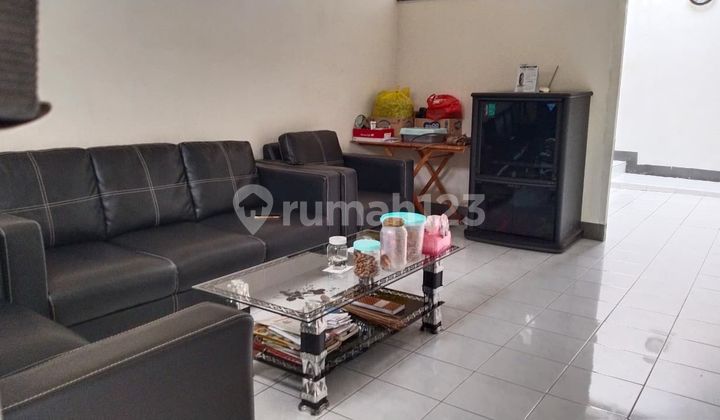 Rumah 2 lantai dekat perempatan Jl Peta // Jl Leuwipanjang 