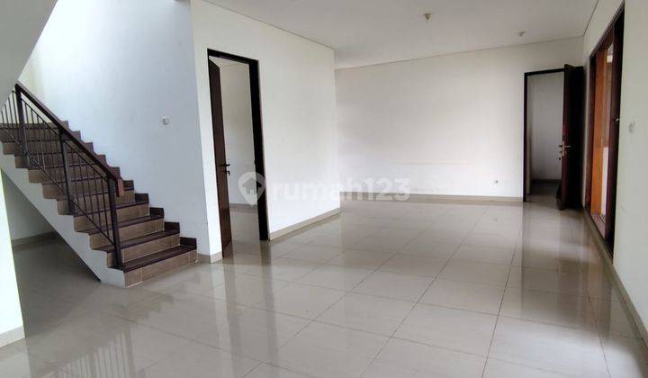 Rumah Bagus 2 Lantai di Komplek Budi Indah Setiabudi Bandung 1