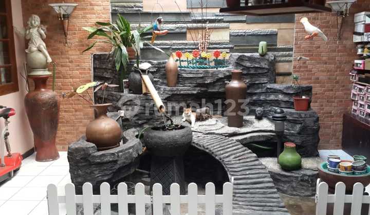 Cheap.. Selling House with Land Calculation in Batununggal Wing 2