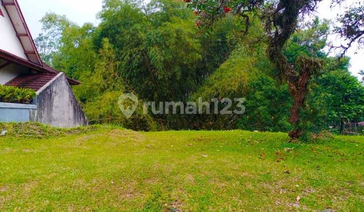 Kavling Bentuk Downslope Di Parahyangan Rumah Villa Gerlong 