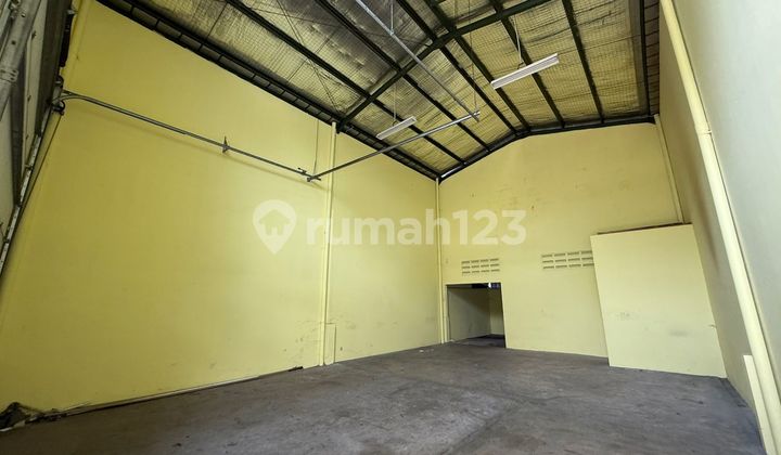 Ready-to-Use 1-Storey Warehouse Strategically Located in Bizpark Kopo Ready-to-Use 1-Storey Warehouse Strategically Located in Bizpark Kopo