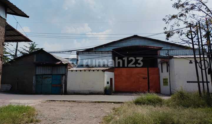 Gudang Siap Pakai di Solokan Jeruk Bandung