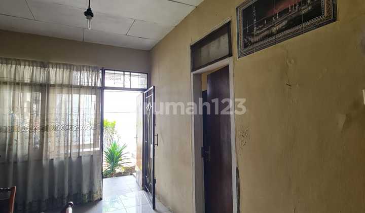 Rumah Lama Terawat Lokasi Strategis Di Cimindi Raya 2
