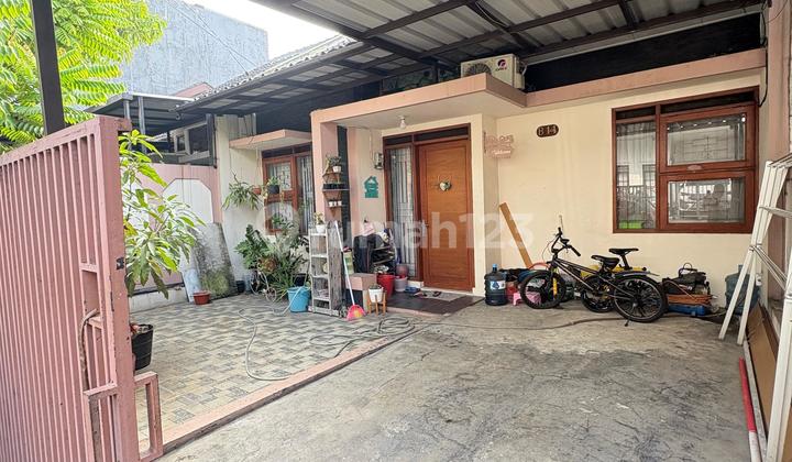 Rumah Grand Kopo Parahyangan Terawat, Cantik, Siap Huni