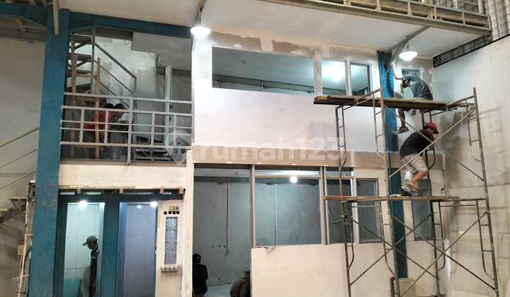 Gudang Siap Pakai Full Renov Lokasi Strategis Sayap Caringin