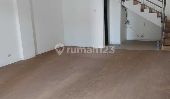 Ready-to-Use 2-Story Shophouse in Terusan Buah Batu 2