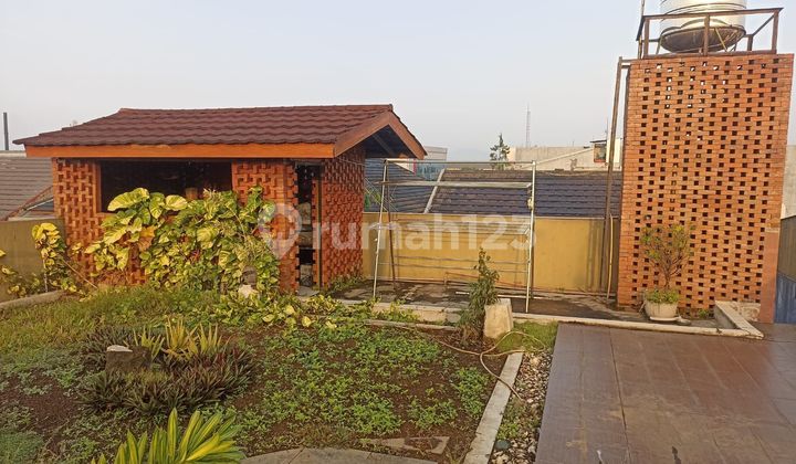 Asri 3.5-Story House with Gazebo and Garden in Istana Sudirman Cijerah 2