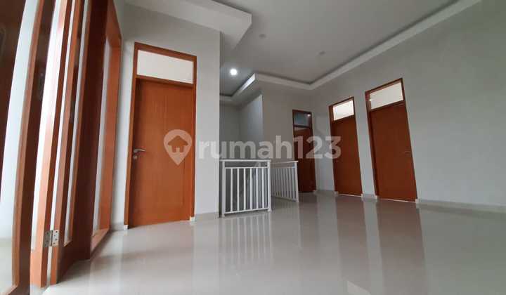 Jual Rumah Awiligar Like New Lingkungan Asri Sejuk Tentram 2