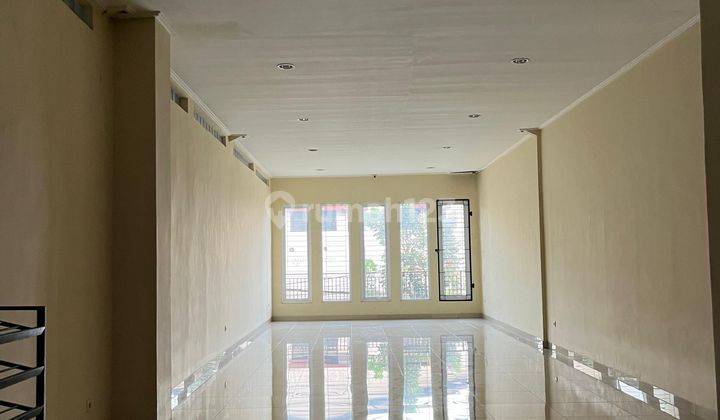 Ruko Siap Pakai Lokasi Strategis di Cigondewah, Bandung 1