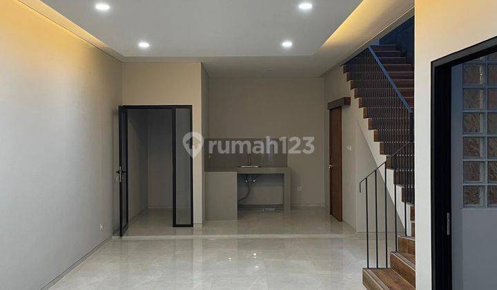 Rumah Baru Minimalis Di Situsari Buah Batu Bandung 2