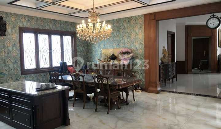 Semi-Furnished Luxury House with Pool in Batununggal Indah 2