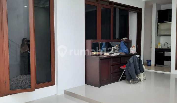 For Sale 2-Story Minimalist Semi-Furnished House in Batununggal Jelita 2