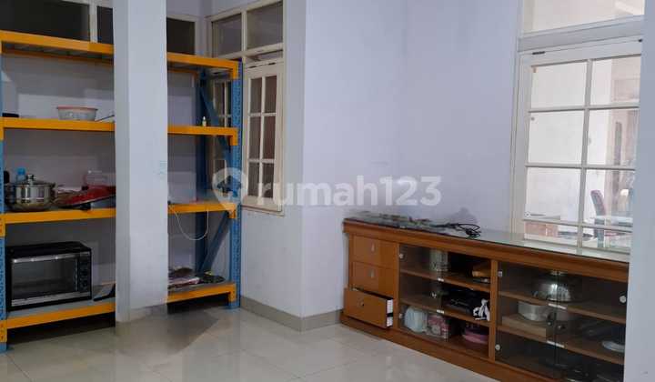 Rumah Kopo Permai Cluster Bangunan Terawat Blong